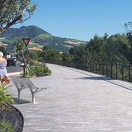 Les Bambous - Rez De Jardin Centre - Parking Privatif, Wifi شقة