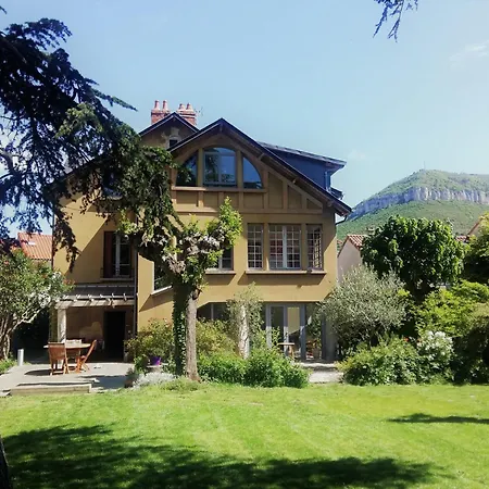 Appartement Les Bambous - Rez de jardin Millau Centre - Parking privatif, wifi *